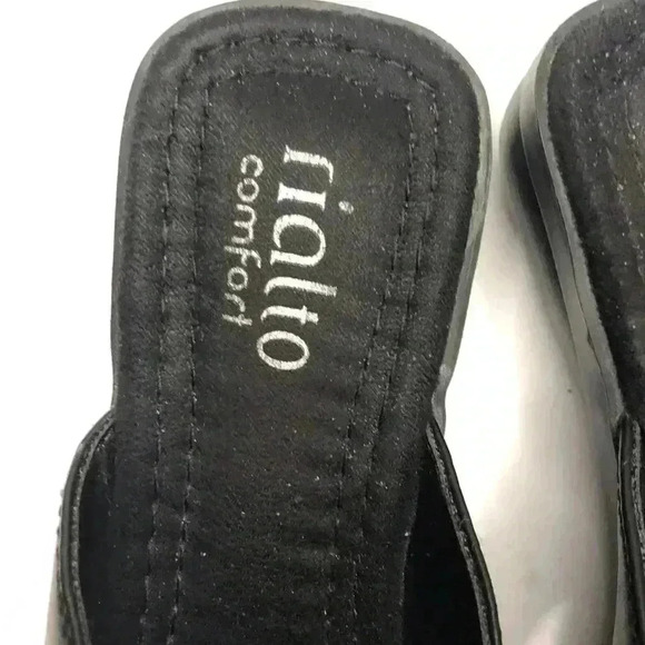 Rialto Comfort 7M Black Slip on Thong  Sandals - Picture 5 of 5